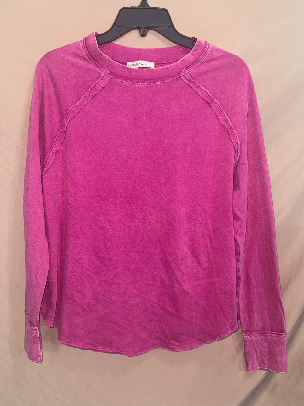 NWOT Women’s Small Zenana Acid Washed Long Sleeve Tee in Hot Pink